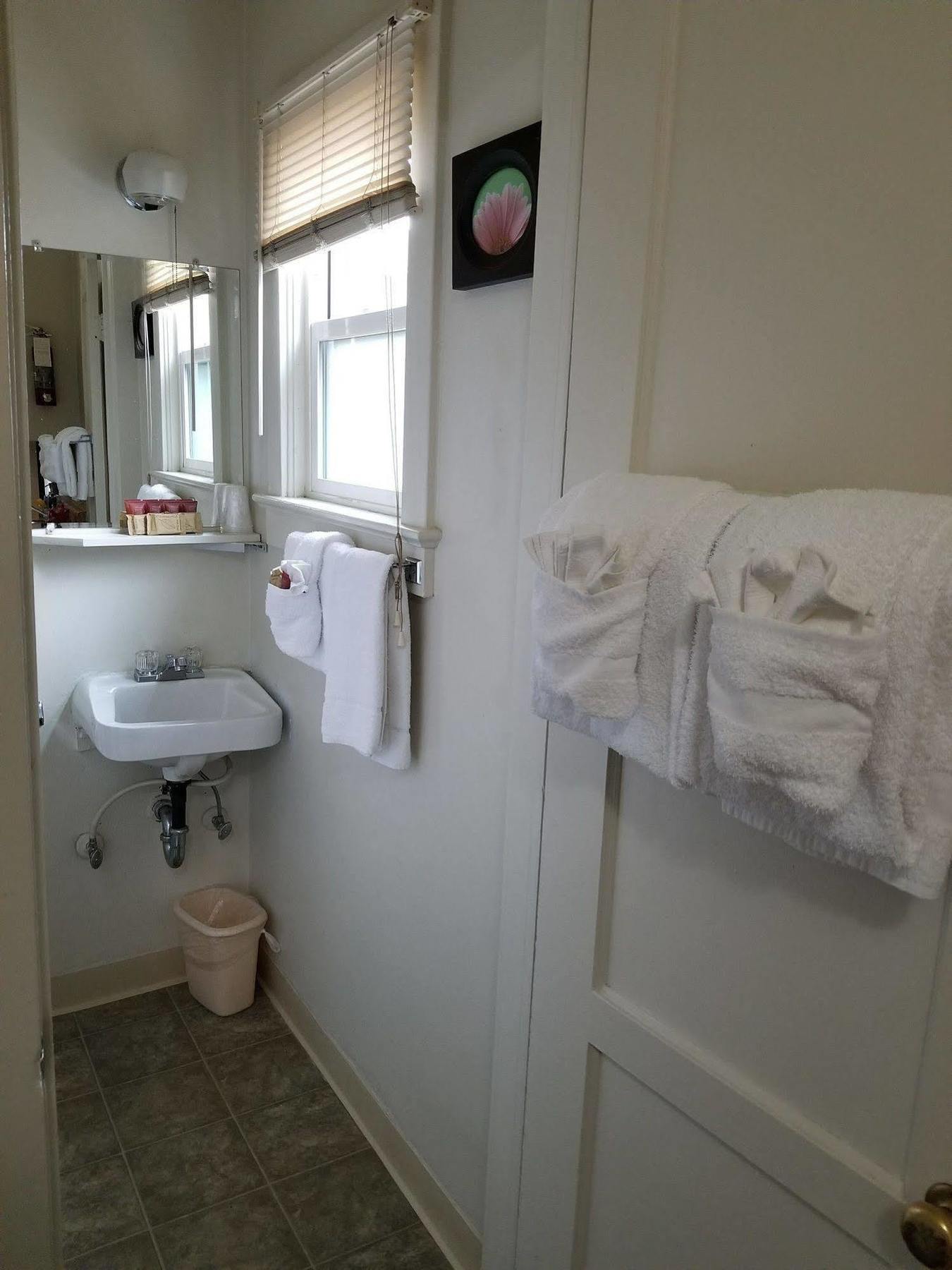 Manor Motel Ashland Bagian luar foto