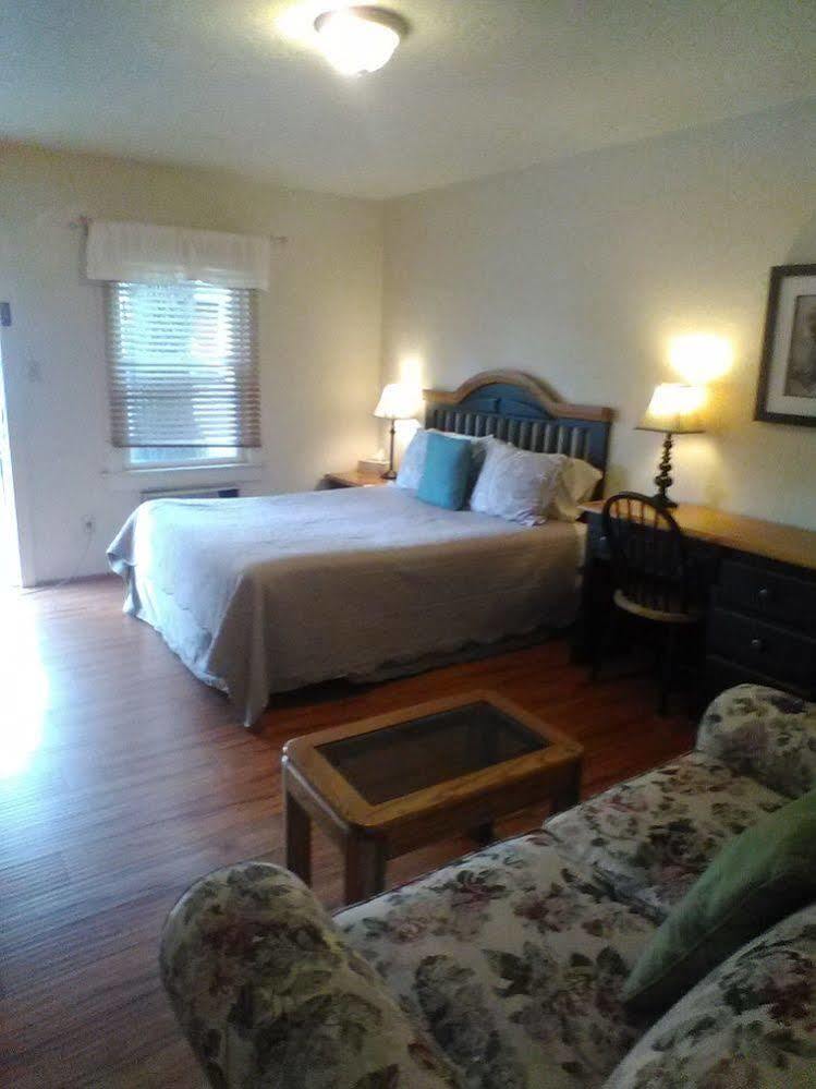 Manor Motel Ashland Bagian luar foto